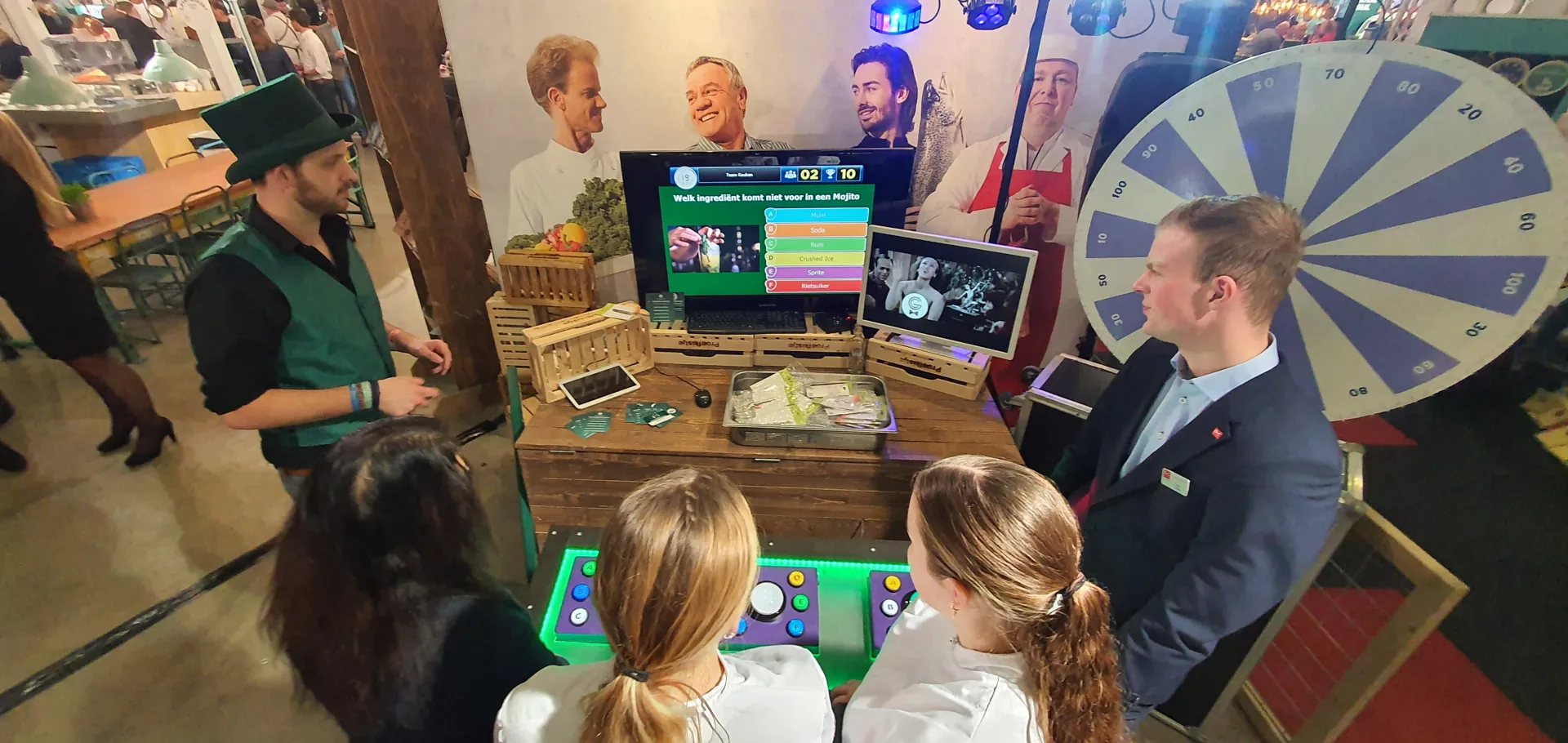 Productvragen van Bidfood op het quizscherm van de beursstand